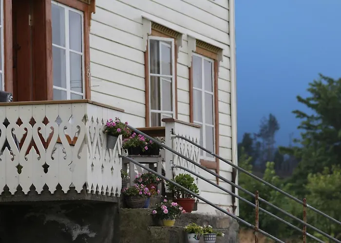 Overvoll Farm