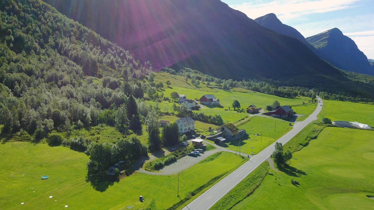Overvoll Farm Séjour chez l'habitant Stranda (More og Romsdal)